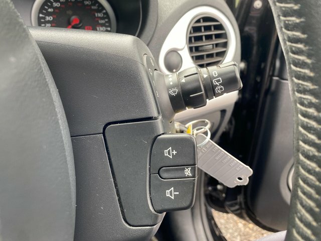 Renault Clio Tomtom Edition 74 Silver #37
