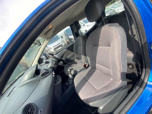 Renault Twingo 1.6 Vvt Euro 4 Red #15