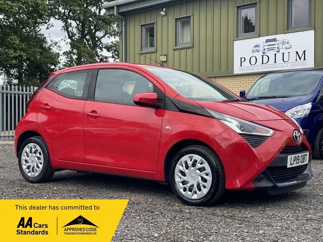 Toyota Aygo 1.0 Vvt-i X-play Euro 6 Red