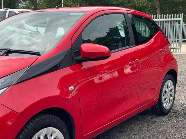 Toyota Aygo Hatchback Grey #25