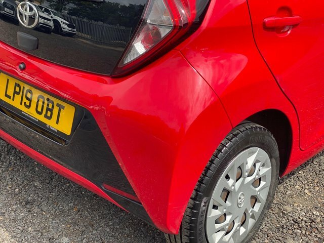 Toyota Aygo Hatchback Grey #28