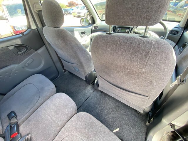 Toyota Verso Hatchback Red #46