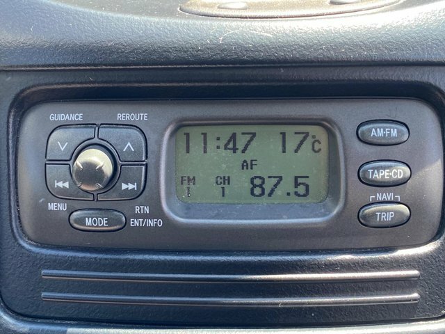 Toyota Verso Hatchback Red #33