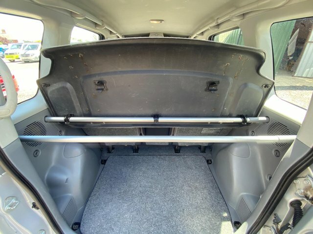 Toyota Verso Hatchback Red #44