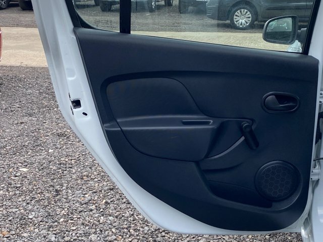 Dacia Sandero 1.0 Ambiance Sce White #49