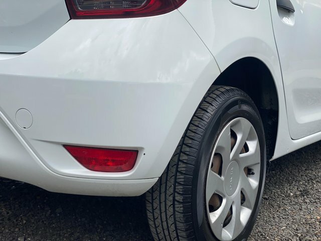 Dacia Sandero 1.0 Ambiance Sce White #24