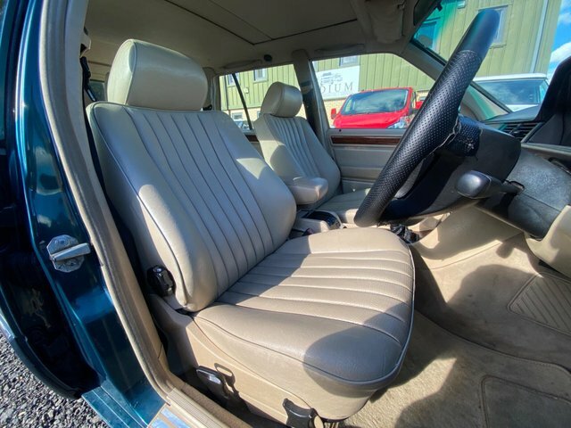 Mercedes-Benz E Class 2.8 E280 Estate 190 Bhp Blue #29