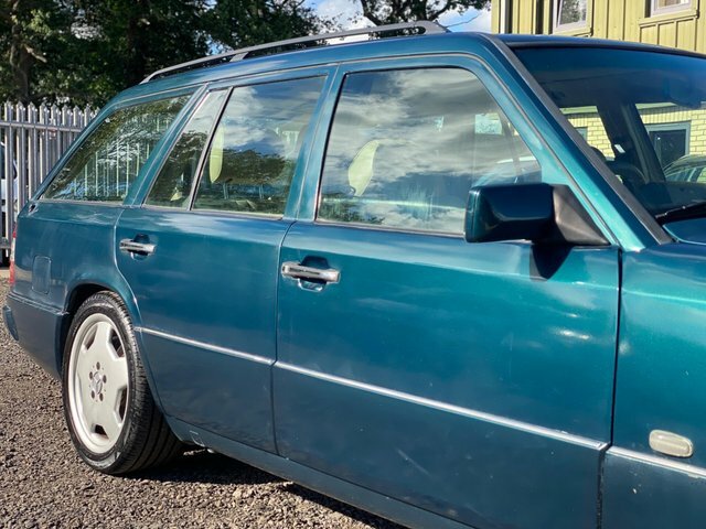 Mercedes-Benz E Class 2.8 E280 Estate 190 Bhp Blue #20