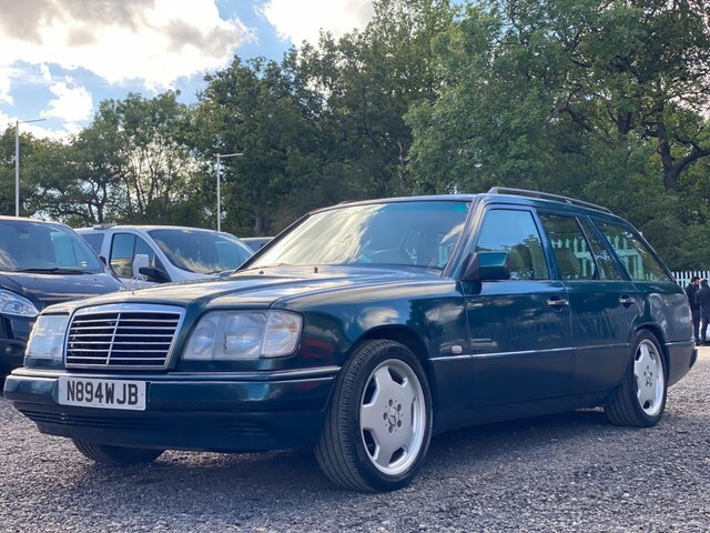 Mercedes-Benz E Class 2.8 E280 Estate 190 Bhp Blue #2