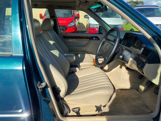 Mercedes-Benz E Class 2.8 E280 Estate 190 Bhp Blue #5