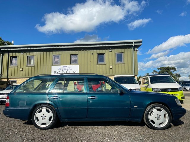 Mercedes-Benz E Class 2.8 E280 Estate 190 Bhp Blue #18