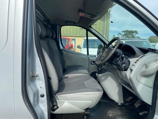 Vauxhall Vivaro 2.0 2700 Cdti Sportive 113 Bhp Grey #10
