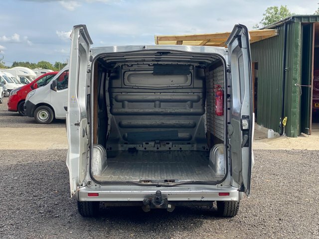 Vauxhall Vivaro 2.0 2700 Cdti Sportive 113 Bhp Grey #7