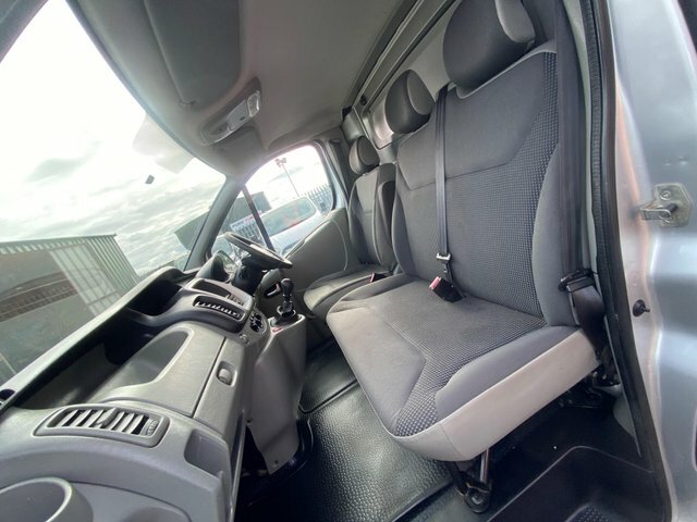 Vauxhall Vivaro 2.0 2700 Cdti Sportive 113 Bhp Grey #17