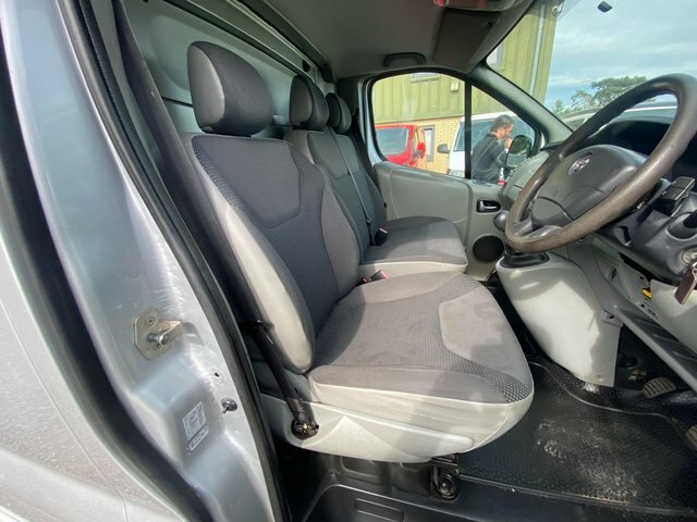 Vauxhall Vivaro 2.0 2700 Cdti Sportive 113 Bhp Grey #6