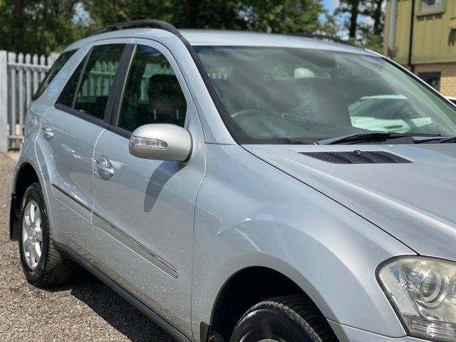 Mercedes-Benz M Class  Black #18