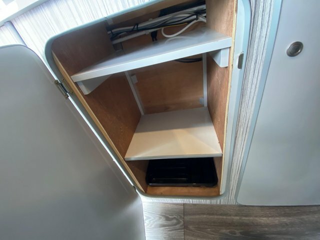 Renault Master 4.1 Metre Grp Luton 500Kg Tail Lift Euro 6.3 White #31