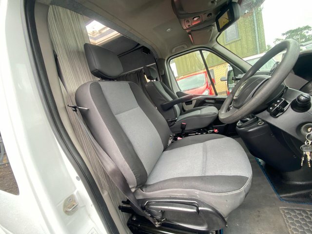 Renault Master 4.1 Metre Grp Luton 500Kg Tail Lift Euro 6.3 White #45