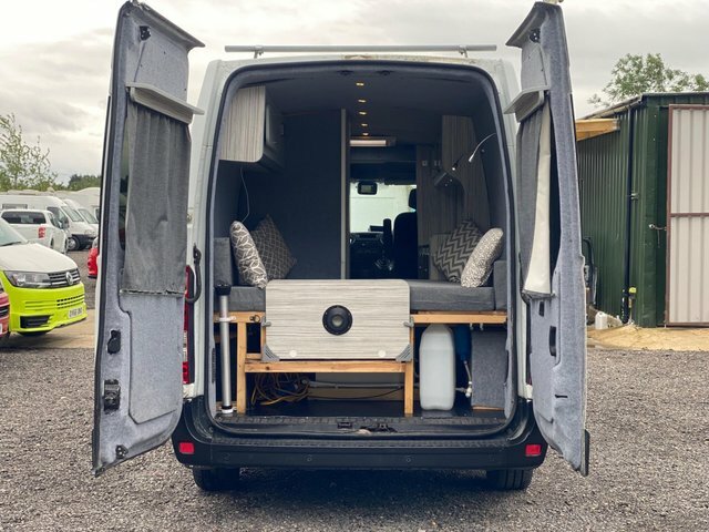 Renault Master 4.1 Metre Grp Luton 500Kg Tail Lift Euro 6.3 White #48