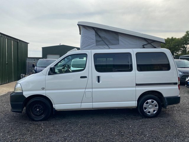 Toyota HiAce 280 2.5 D-4d With Kitchen-sink-towbar-rr-popup White #5