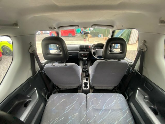 Suzuki Jimny 1.3 Jlx Silver #13