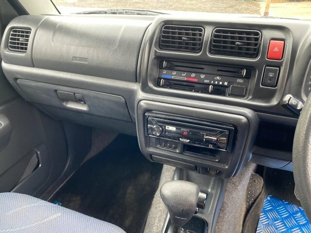 Suzuki Jimny 1.3 Jlx Silver #7
