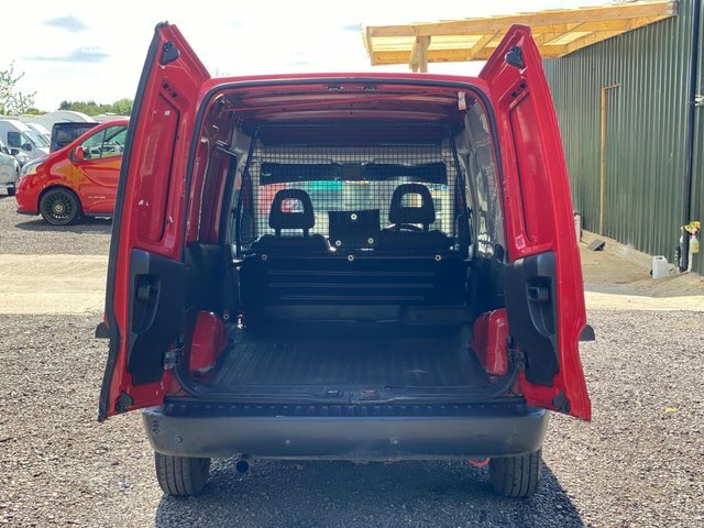 Vauxhall Combo 1.2 Tour Essentia Cdti 73 Bhp Very Low Mileage Blue #39