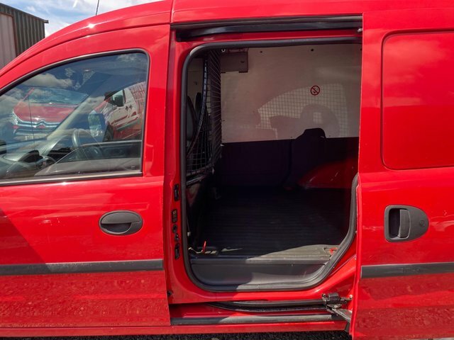 Vauxhall Combo 1.2 Tour Essentia Cdti 73 Bhp Very Low Mileage Blue #42