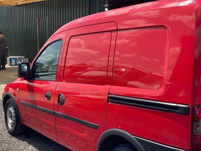 Vauxhall Combo 1.2 Tour Essentia Cdti 73 Bhp Very Low Mileage Blue #28