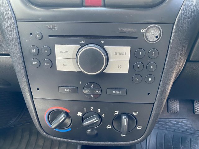 Vauxhall Combo 1.2 Tour Essentia Cdti 73 Bhp Very Low Mileage Blue #33