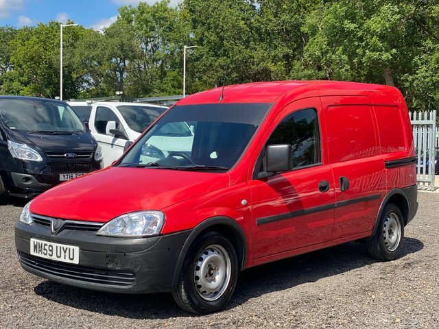 Vauxhall Combo 1.2 Tour Essentia Cdti 73 Bhp Very Low Mileage Blue #2