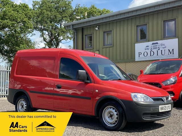Vauxhall Combo 1.2 Tour Essentia Cdti 73 Bhp Very Low Mileage Blue #1