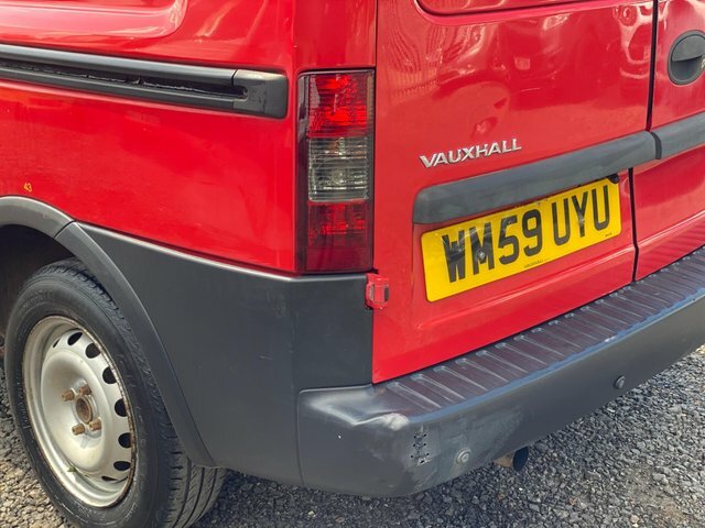 Vauxhall Combo 1.2 Tour Essentia Cdti 73 Bhp Very Low Mileage Blue #27
