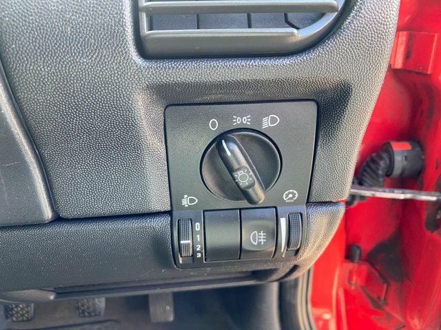 Vauxhall Combo 1.2 Tour Essentia Cdti 73 Bhp Very Low Mileage Blue #37