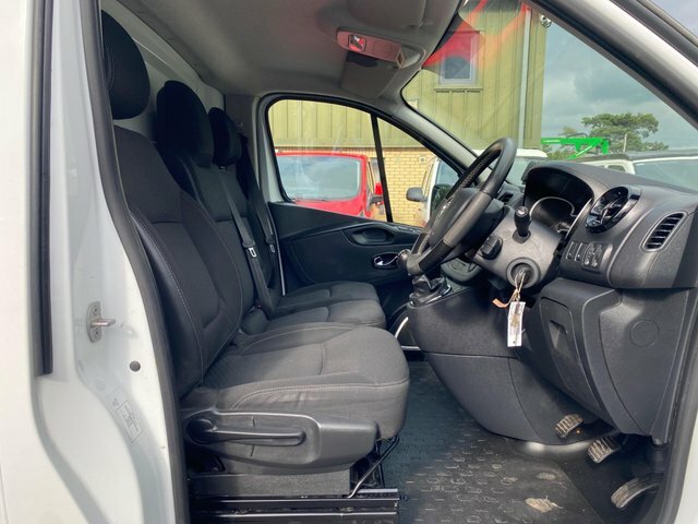 Vauxhall Vivaro 2700 1.6Cdti 120Ps Sportive H1 Van Grey #6