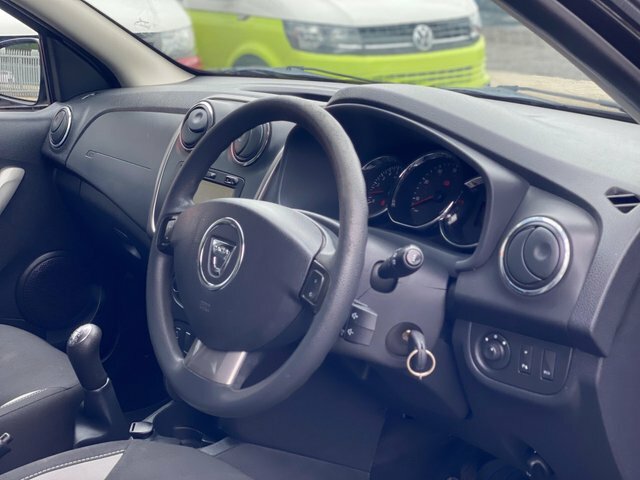 Dacia Sandero Stepway 0.9 Tce Laureate Euro 5 MX64YMS Black #5