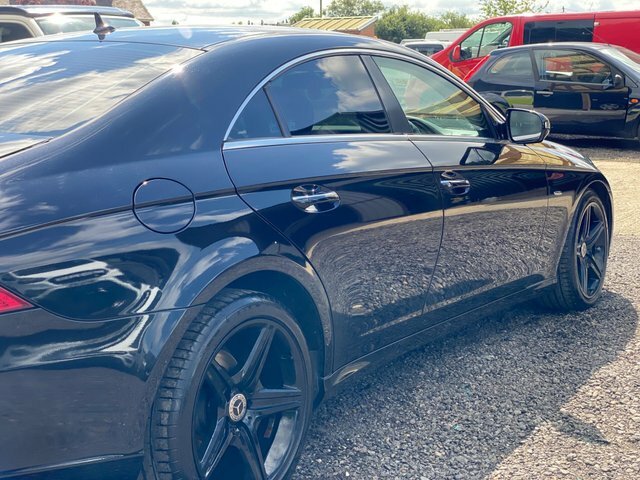Mercedes-Benz CLS Cls500 Black #37
