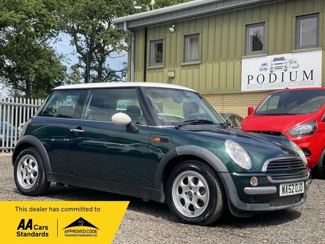 Mini Hatch Cooper Silver #1