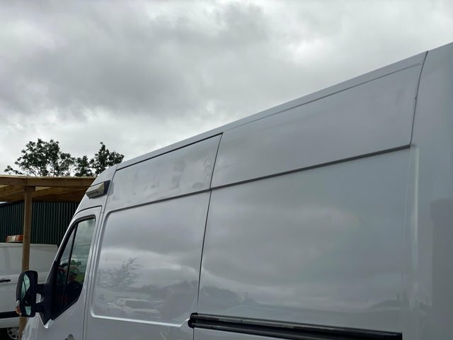 Vauxhall Movano Cdti 3500 Biturbo White #28
