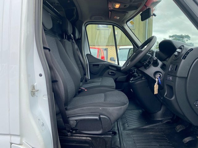 Vauxhall Movano Cdti 3500 Biturbo White #33