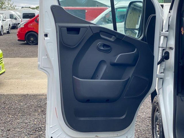 Vauxhall Movano Cdti 3500 Biturbo White #51