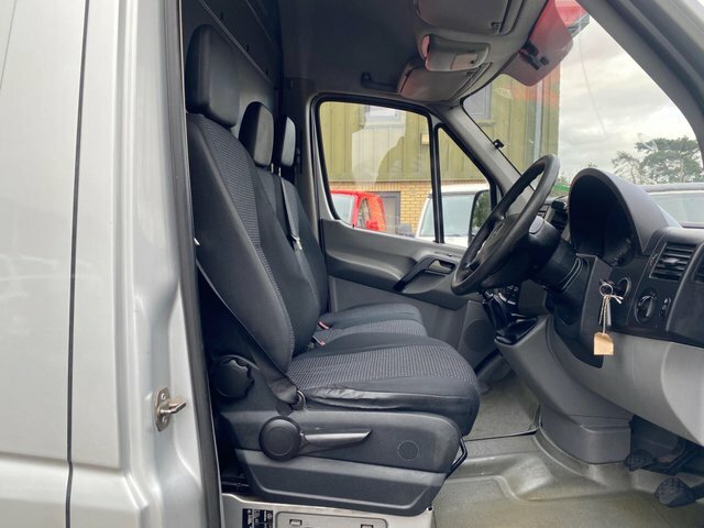 Mercedes-Benz Sprinter Unspecified White #18