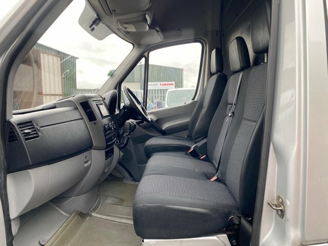 Mercedes-Benz Sprinter Unspecified White #27