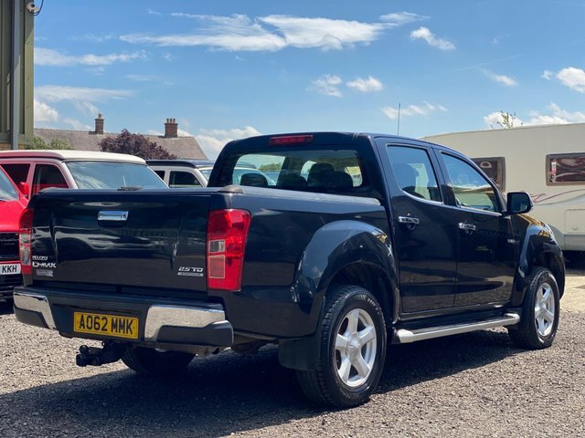 Isuzu D-Max 2.5 Td Yukon 4X4 Black #4