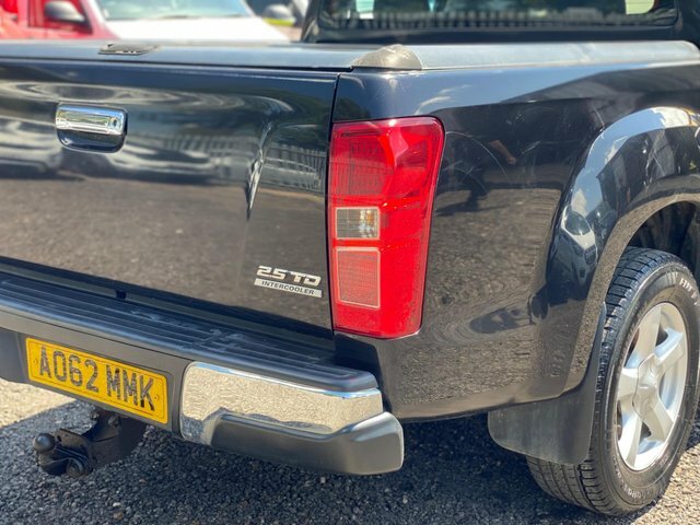 Isuzu D-Max 2.5 Td Yukon 2012 Grey #24