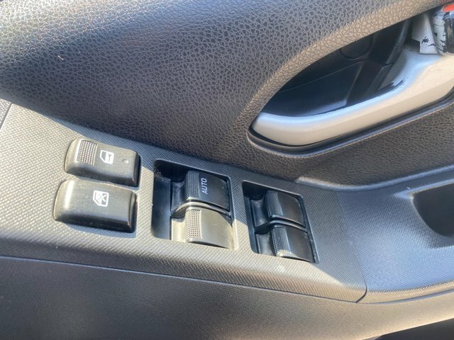 Isuzu D-Max 2.5 Td Yukon 2012 Grey #37