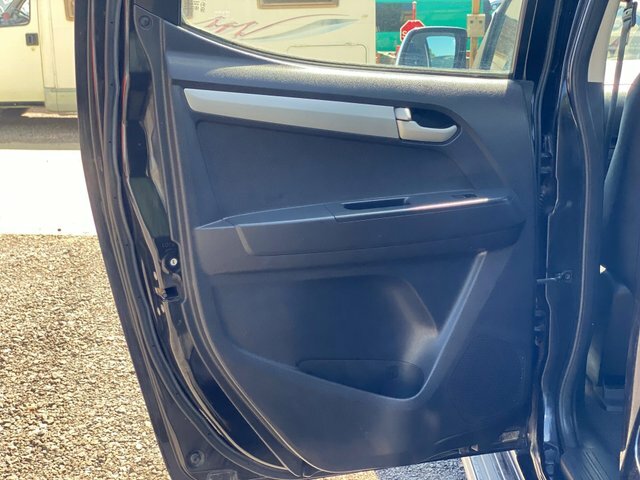 Isuzu D-Max 2.5 Td Yukon 2012 Grey #49