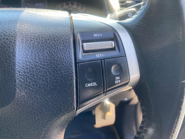 Isuzu D-Max 2.5 Td Yukon 2012 Grey #34
