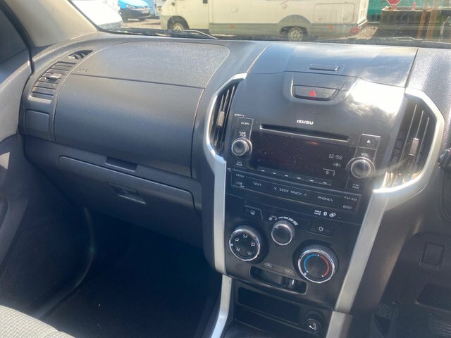 Isuzu D-Max 2.5 Td Yukon 2012 Grey #28