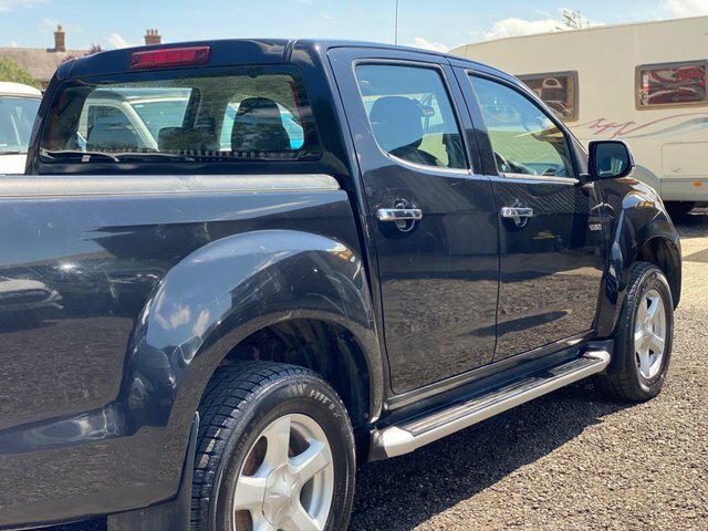 Isuzu D-Max 2.5 Td Yukon 2012 Grey #25